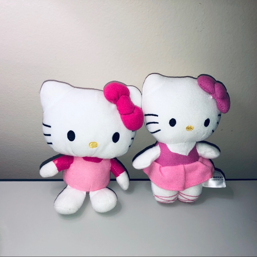 2 Hello kitty plushies